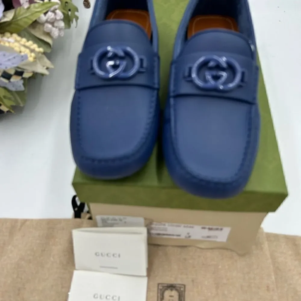 Men’s Gucci interlocking G driver loafers size 8, made in Italy